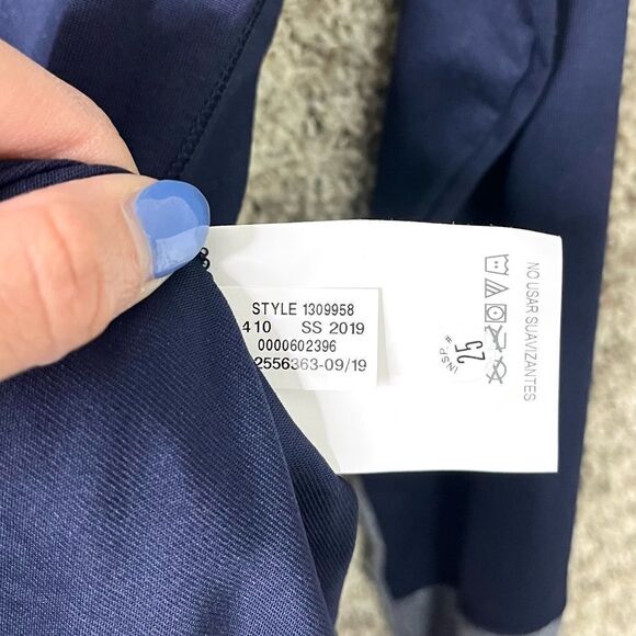 Under Armour Sweatshirt Women’s Small HeatGear Locker 1/4 Zip Loose Pullover NWT - Picture 7 of 7